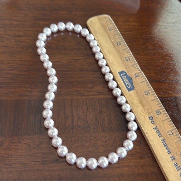 Vintage Faux Pearl Necklace - Picture 3 of 3